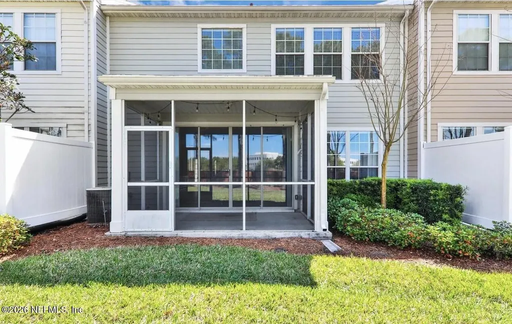 11225 N Castlemain Circle Jacksonville FL 32256