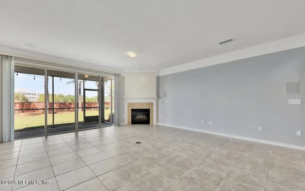 11225 N Castlemain Circle Jacksonville FL 32256