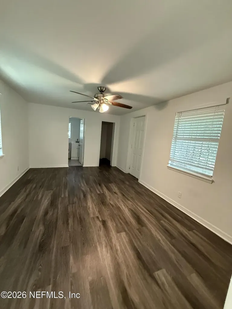 9037 Washington Avenue Jacksonville FL 32208
