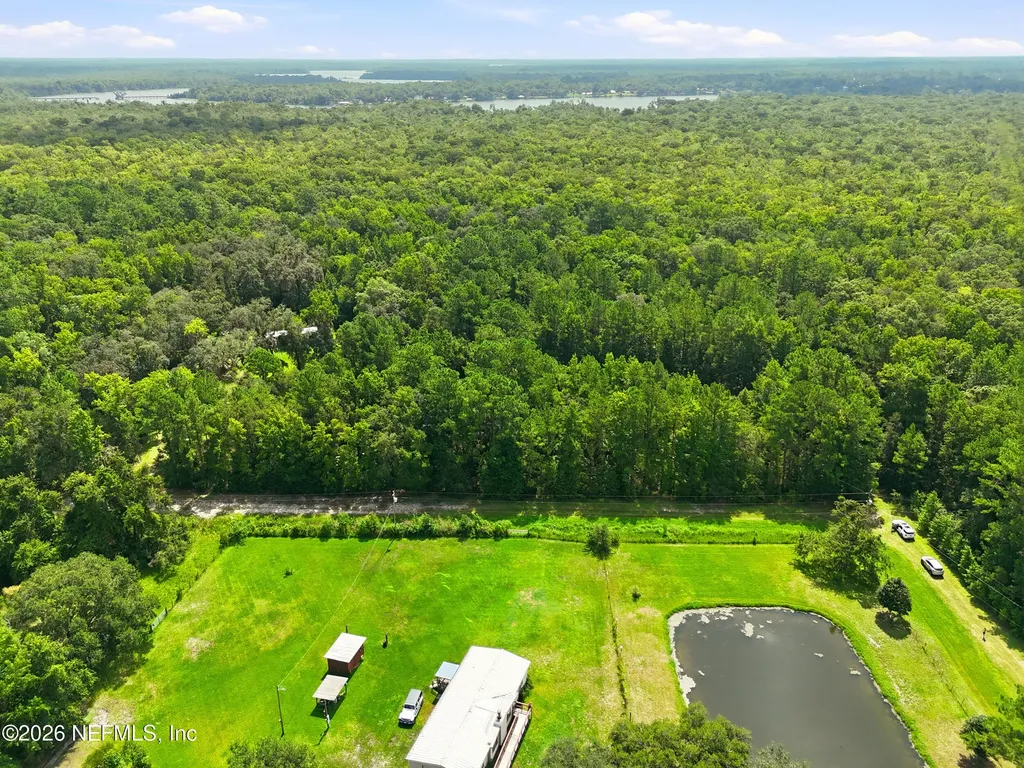 143 Pine Tree Road Palatka FL 32177
