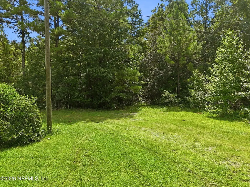 143 Pine Tree Road Palatka FL 32177