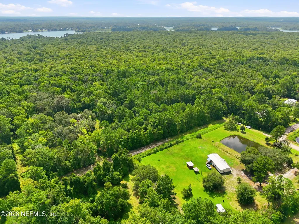 143 Pine Tree Road Palatka FL 32177