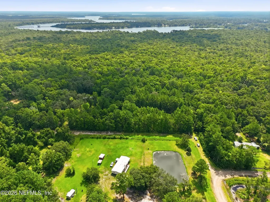 143 Pine Tree Road Palatka FL 32177