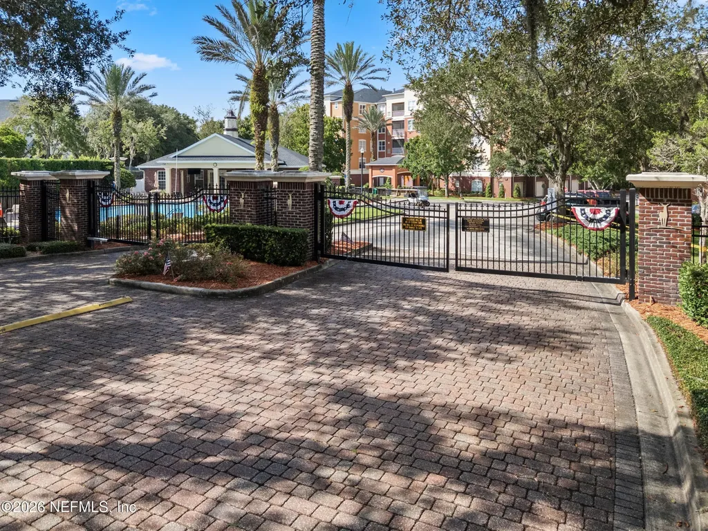 4480 Deerwood Lake Parkway Jacksonville FL 32216