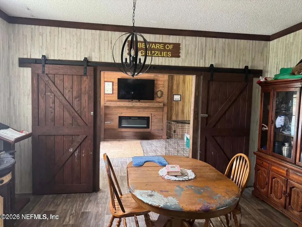 826 Johns Avenue Orange Park FL 32065