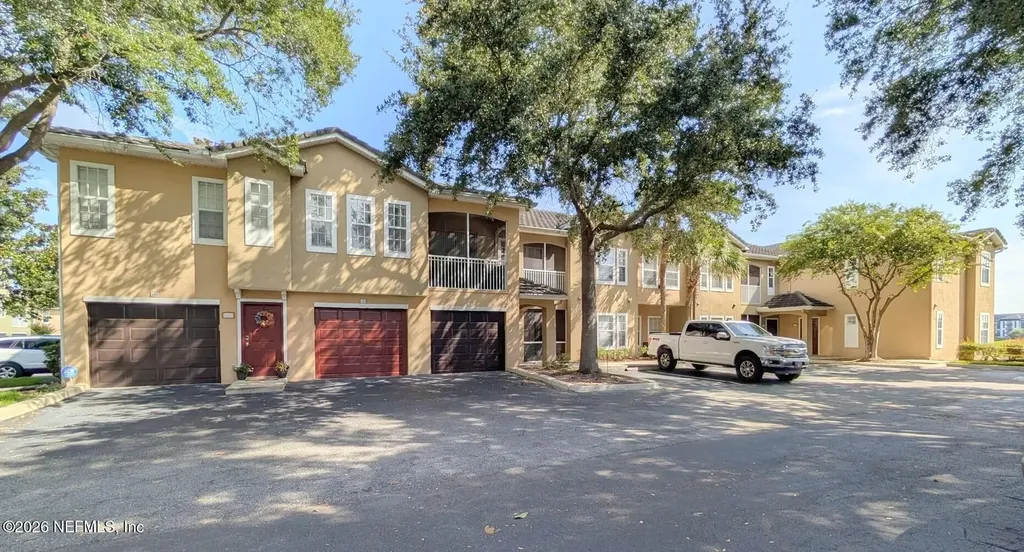10075 Gate Parkway N Jacksonville FL 32246