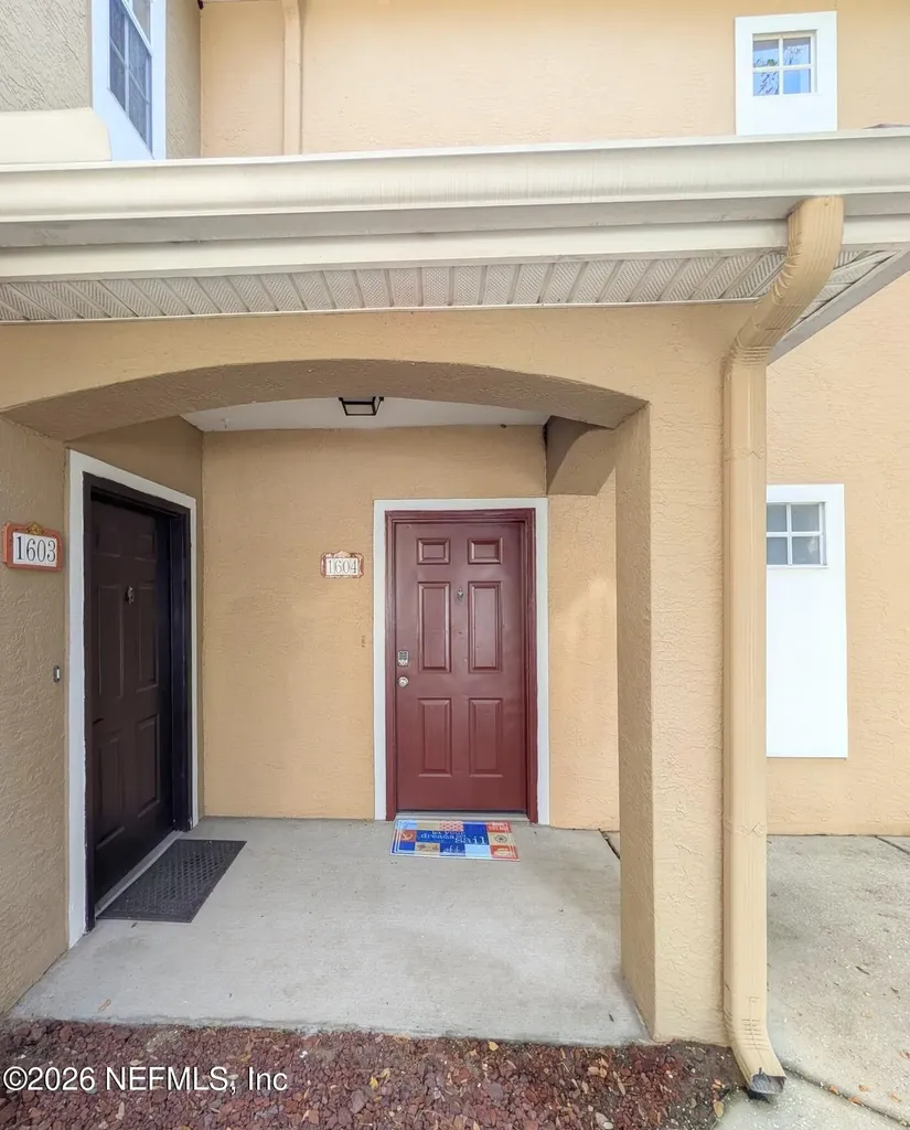 10075 Gate Parkway N Jacksonville FL 32246