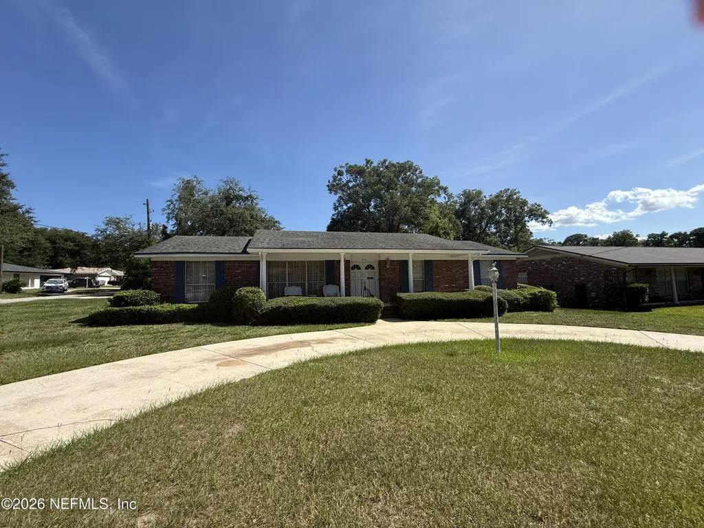 8164 Parkridge Circle N Jacksonville FL 32211