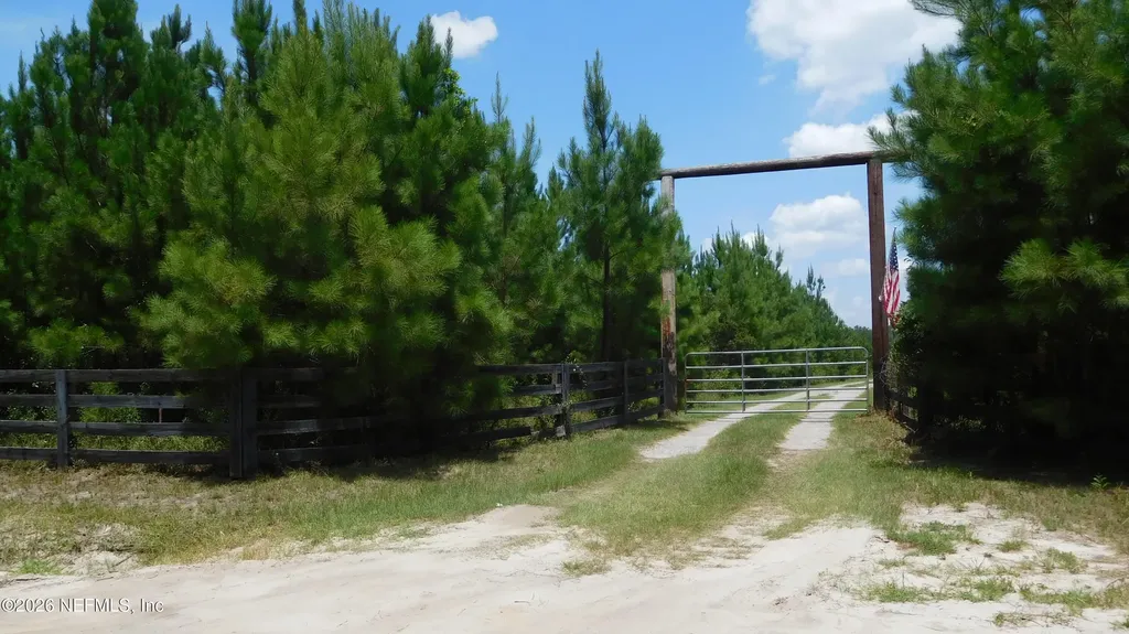 56585 Davis Road Callahan FL 32011