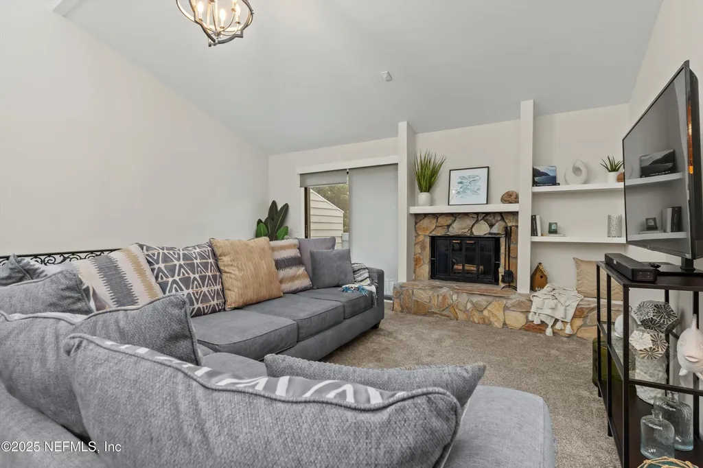 2219 Gorden Avenue Jacksonville Beach FL 32250