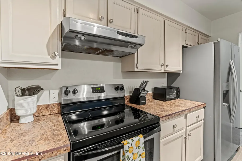 2219 Gorden Avenue Jacksonville Beach FL 32250