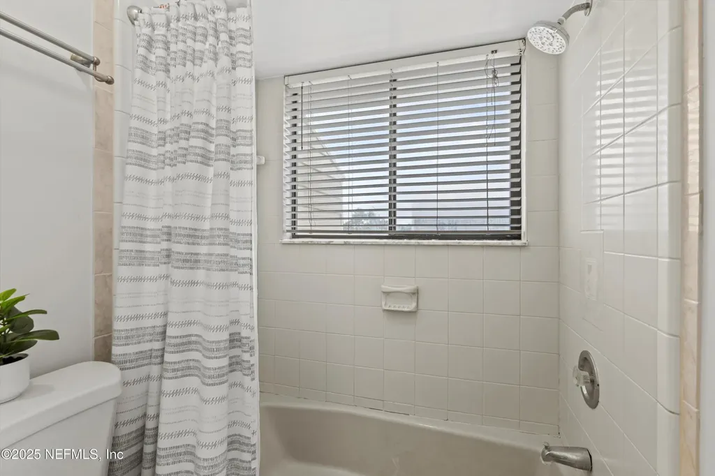 2219 Gorden Avenue Jacksonville Beach FL 32250