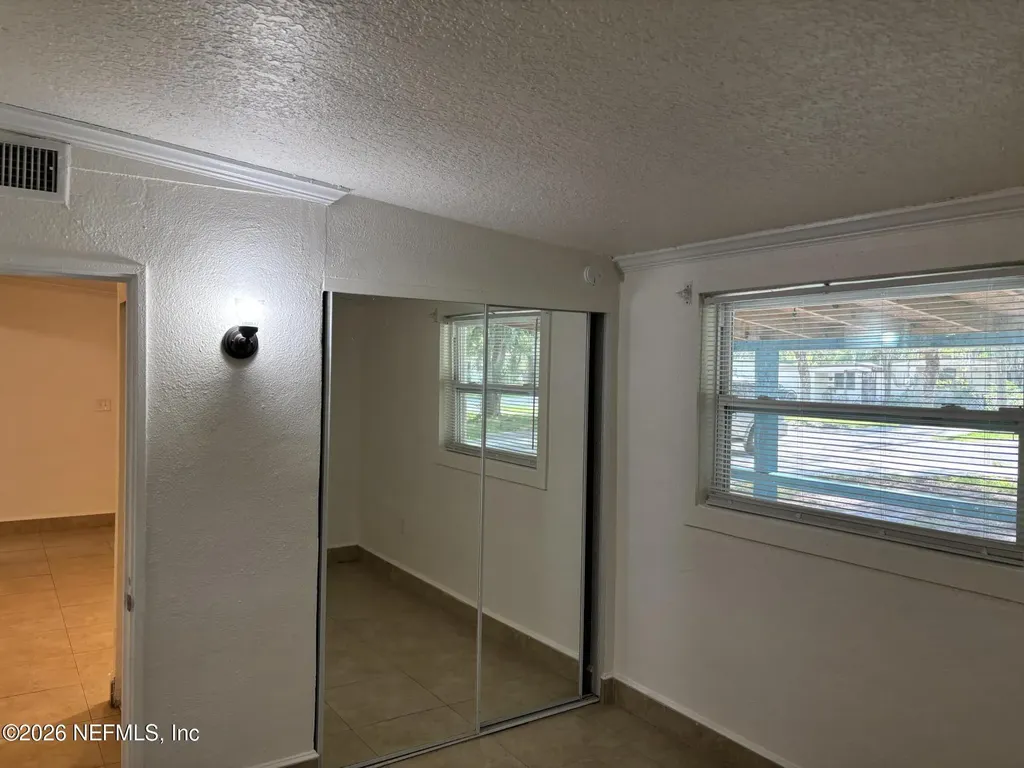 1824 S Brookview Drive S Jacksonville FL 32246