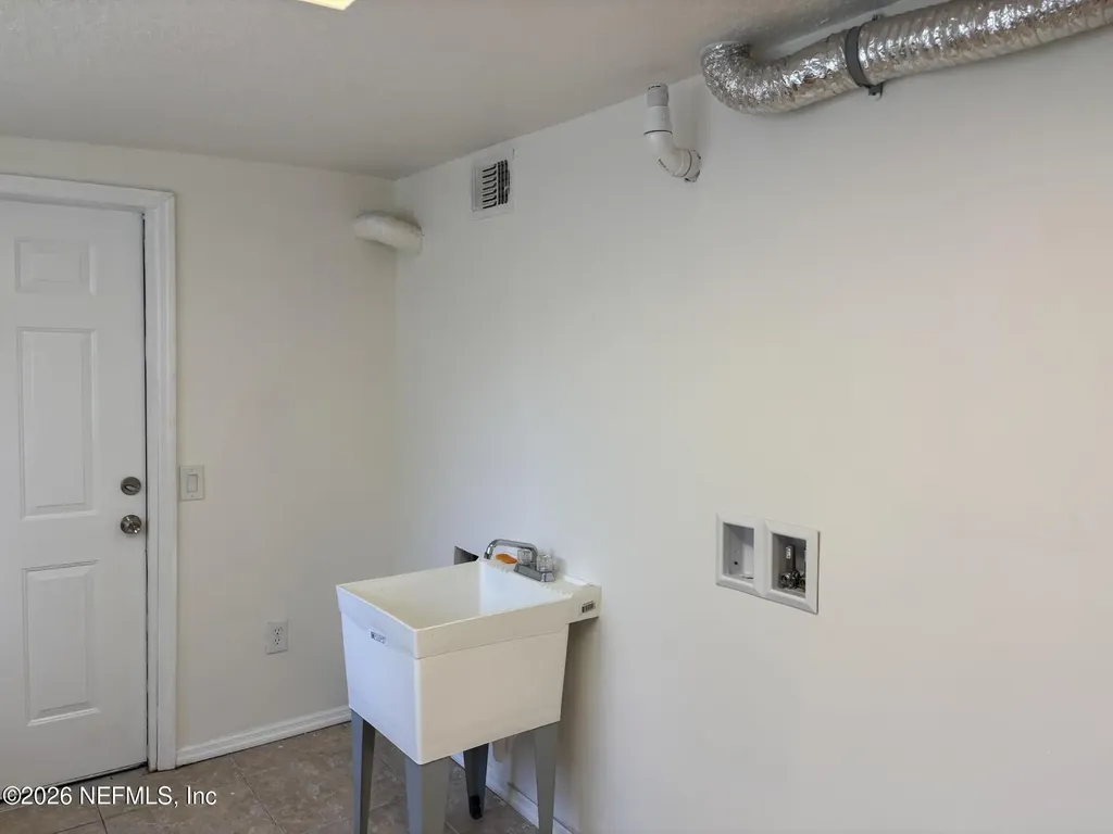 1824 S Brookview Drive S Jacksonville FL 32246
