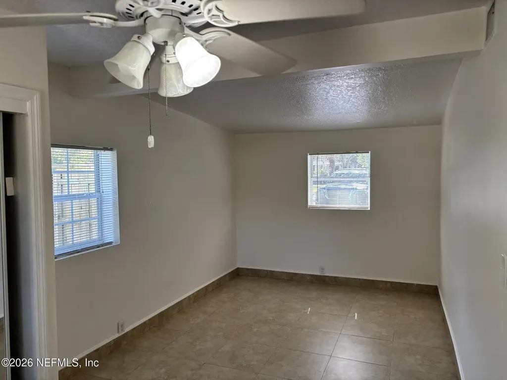 1824 S Brookview Drive S Jacksonville FL 32246