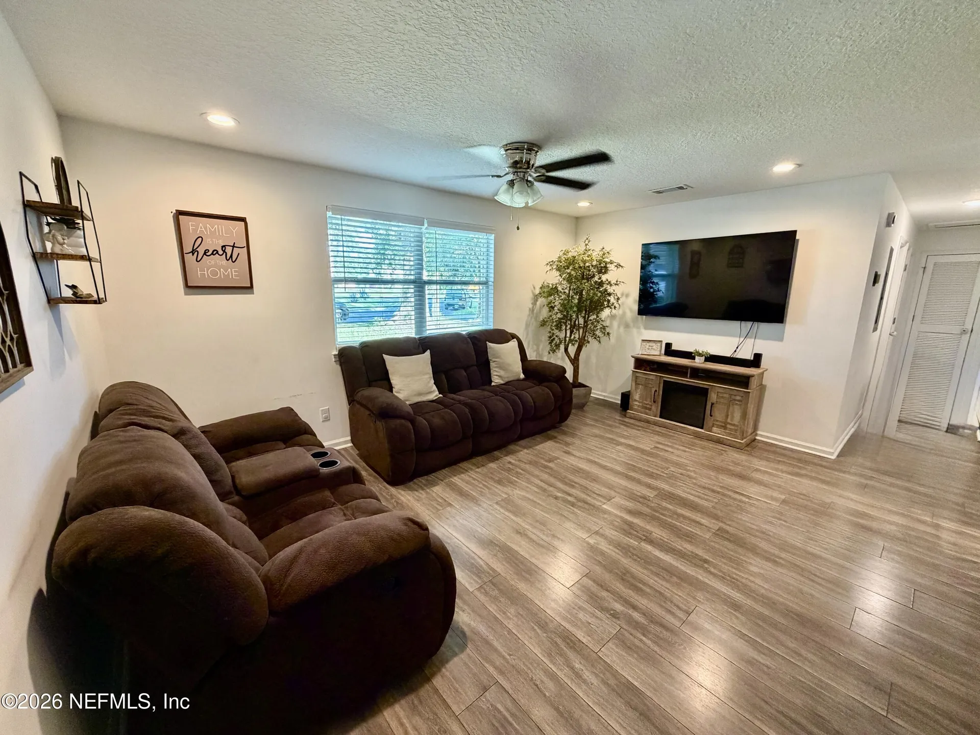 4751 Lincrest Drive N Jacksonville FL 32208