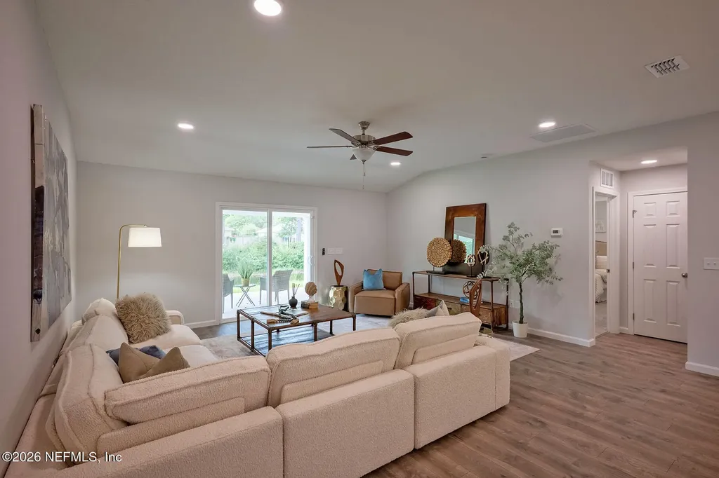 9624 Grove Hill Lane Jacksonville FL 32222