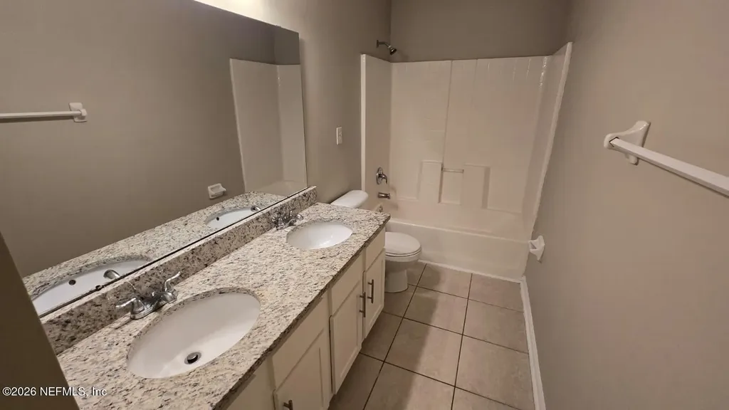 1656 Hawkins Cove Drive E Jacksonville FL 32246