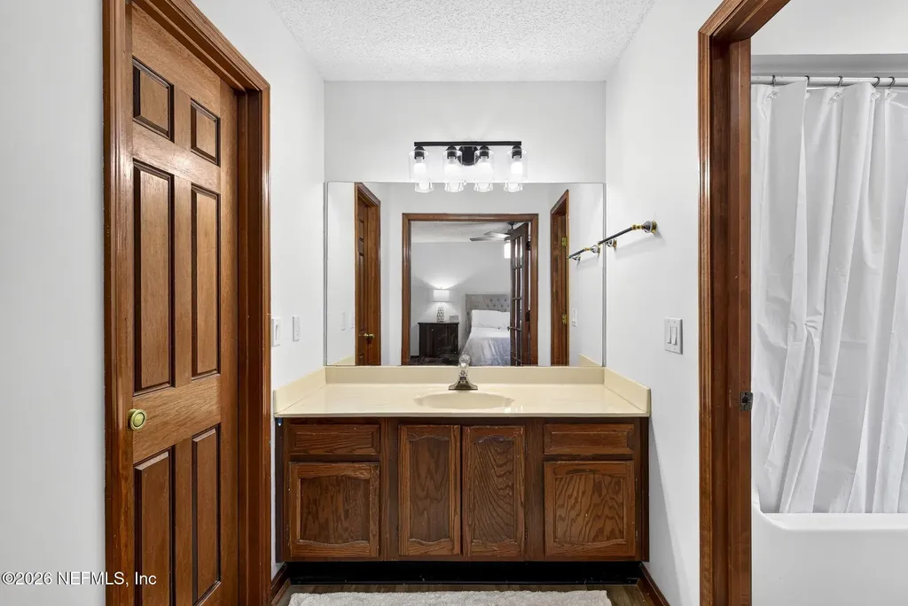 1305 Lake Asbury Drive Green Cove Springs FL 32043