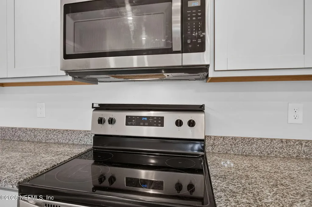 8069 Cheryl Ann Lane Jacksonville FL 32244