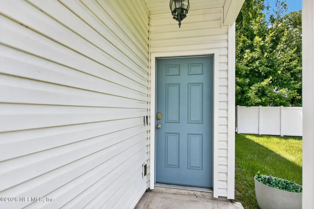 8069 Cheryl Ann Lane Jacksonville FL 32244