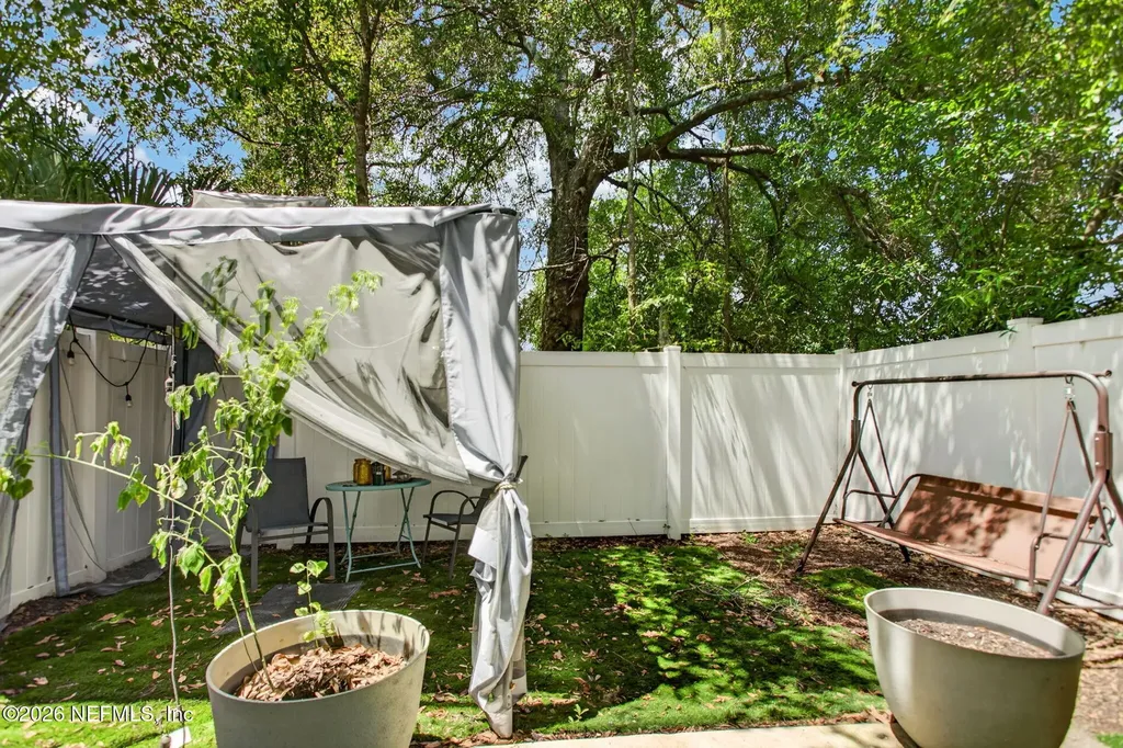 8069 Cheryl Ann Lane Jacksonville FL 32244
