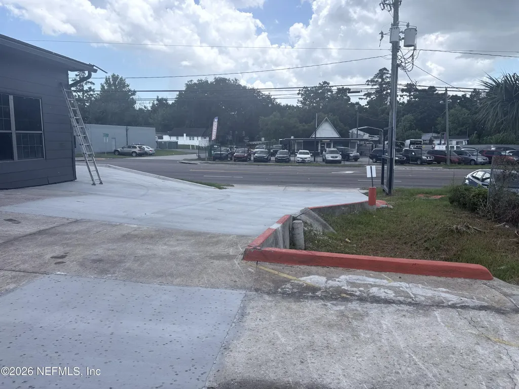 7047 Atlantic Boulevard Jacksonville FL 32211