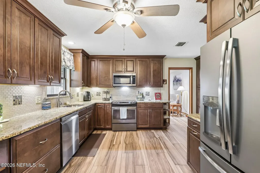 11341 Woodsong Loop N Jacksonville FL 32225