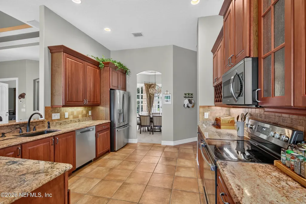 8 Old Oak Drive N Palm Coast FL 32137