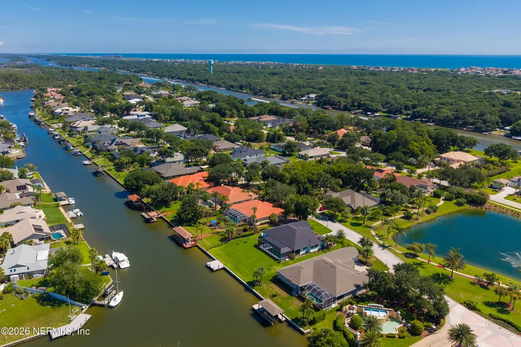 8 Old Oak Drive N Palm Coast FL 32137