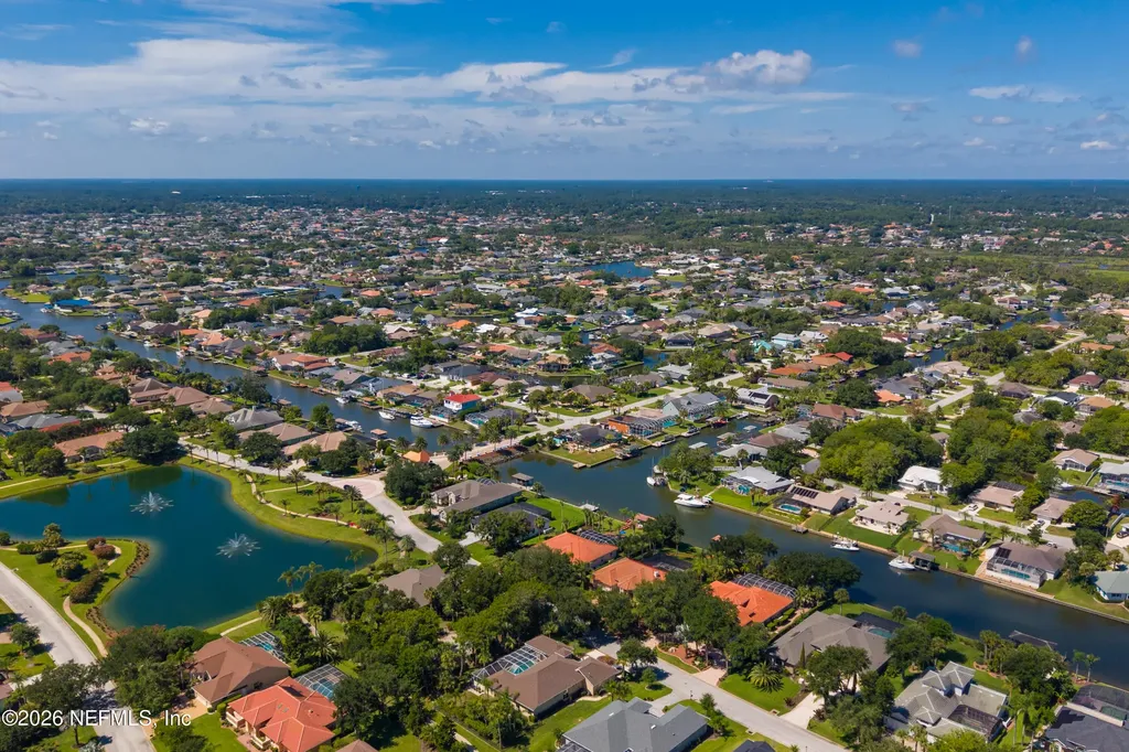 8 Old Oak Drive N Palm Coast FL 32137