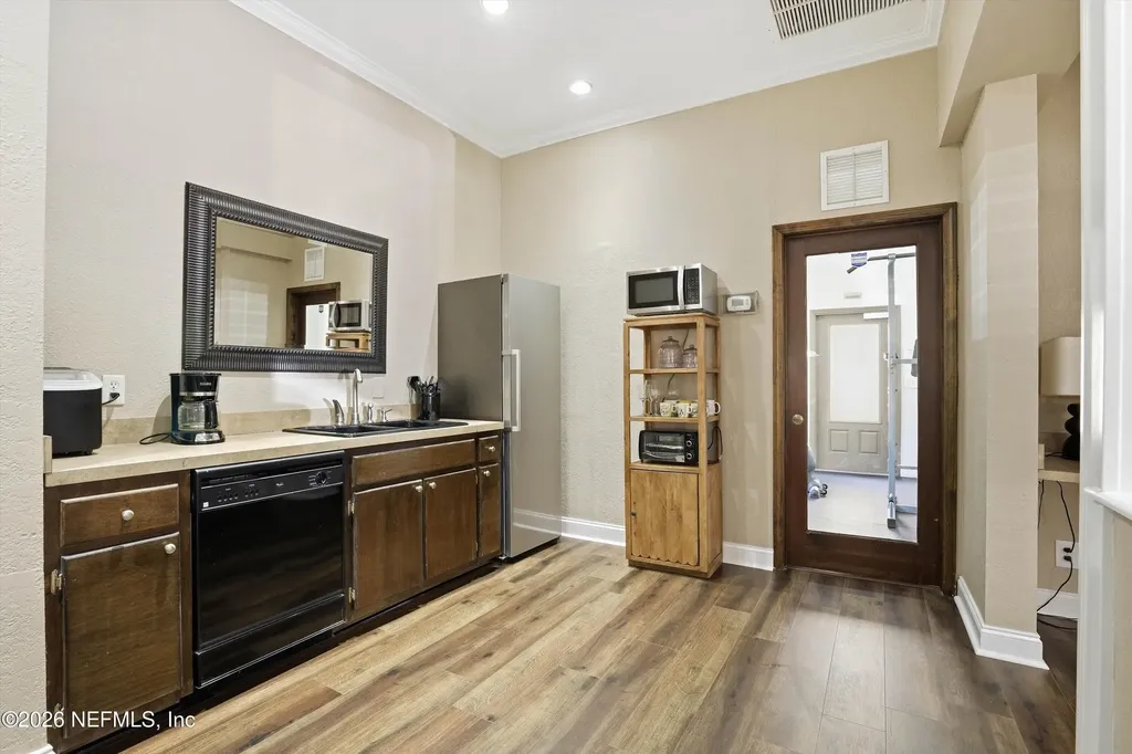 5811 Atlantic Boulevard Jacksonville FL 32207