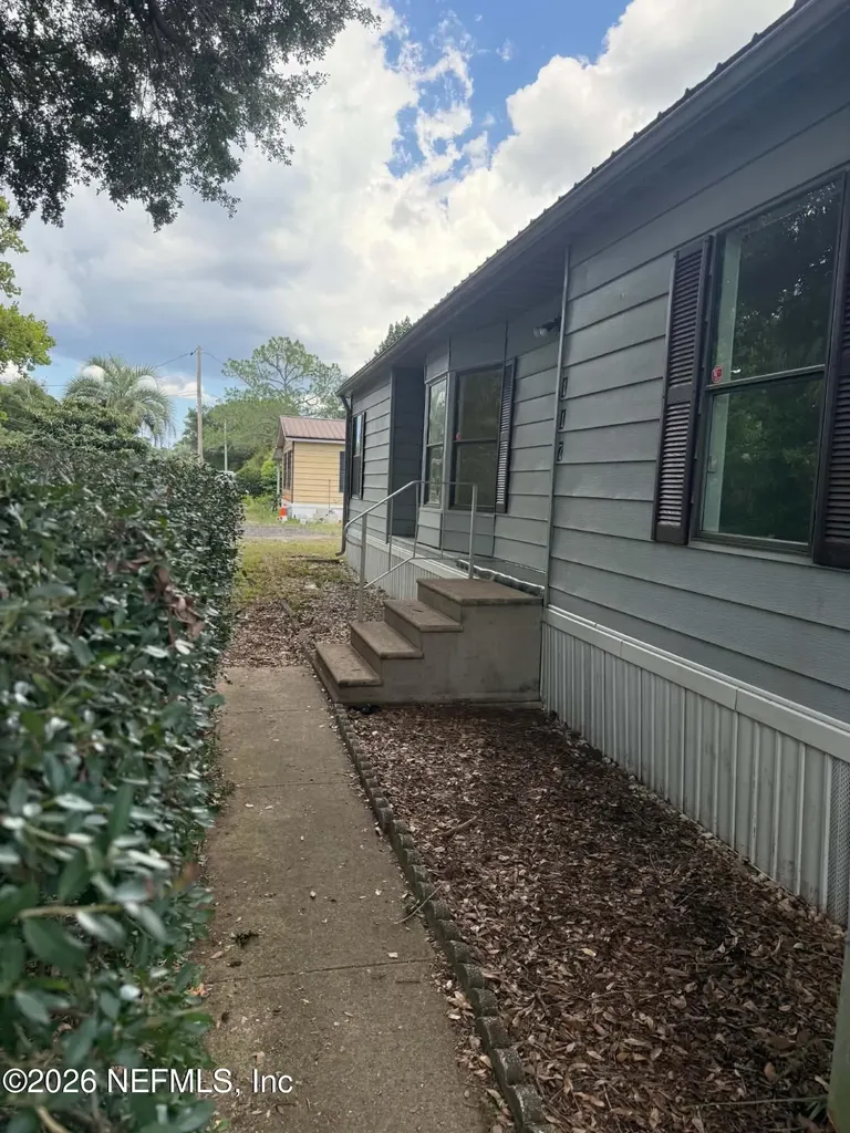 117 Miller Street Pomona Park FL 32181