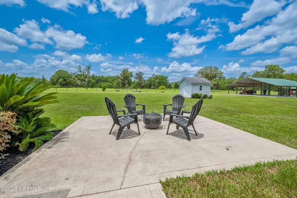 4311 NW 217th Way Lawtey FL 32058