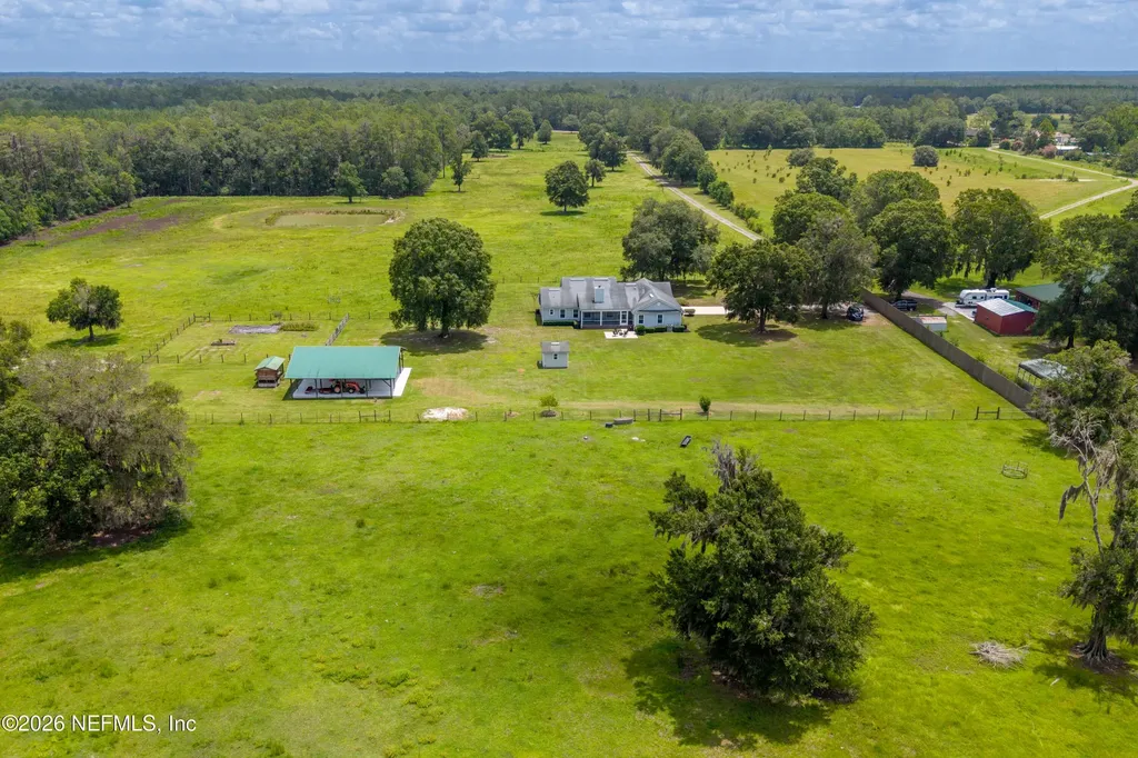 4311 NW 217th Way Lawtey FL 32058