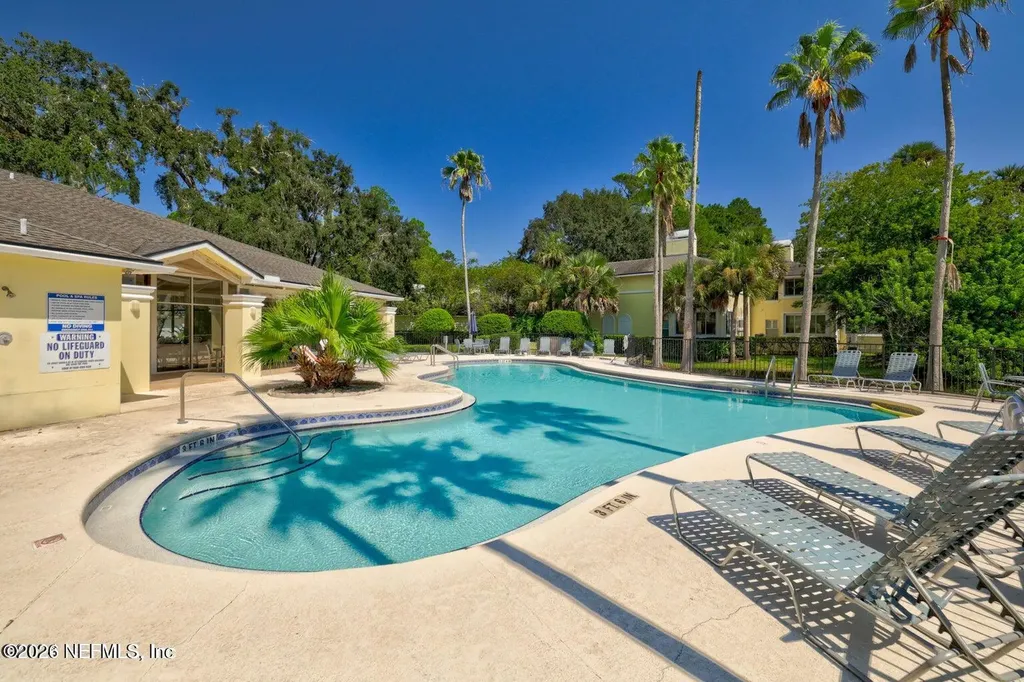 1800 The Greens Way Jacksonville Beach FL 32250