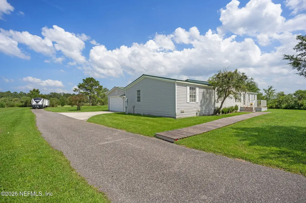 44046 Cross Creek Boulevard Callahan FL 32011