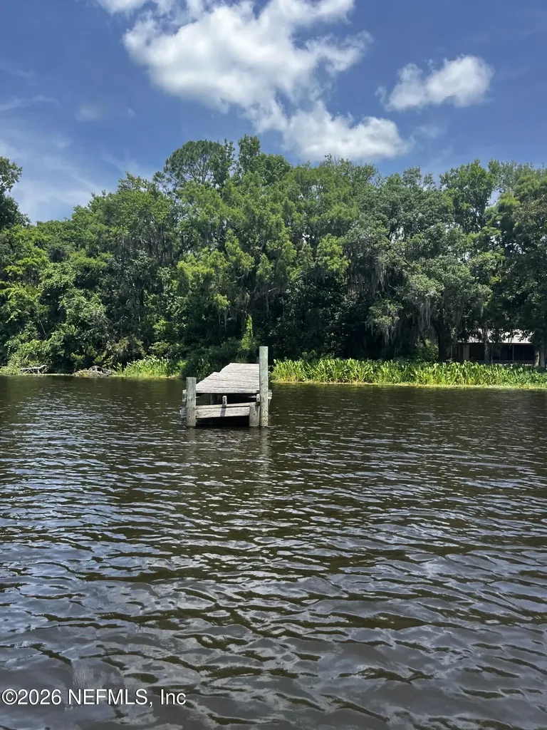 102 Cedar Creek Road Palatka FL 32177