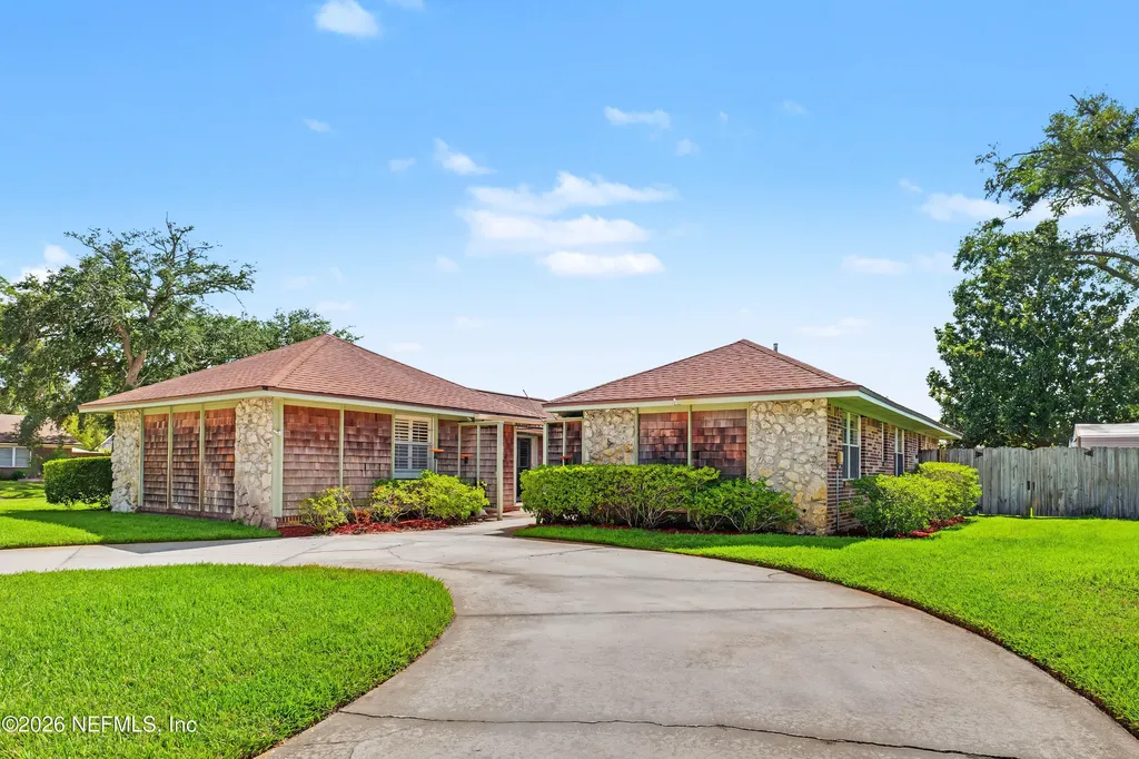 3866 Luth Drive E Jacksonville FL 32250