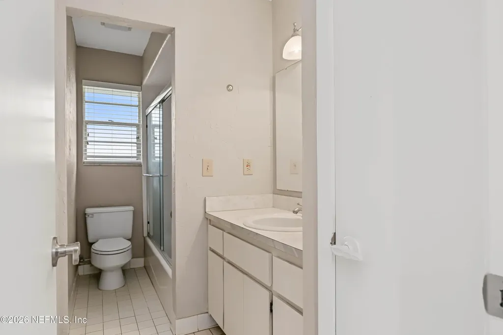 3866 Luth Drive E Jacksonville FL 32250