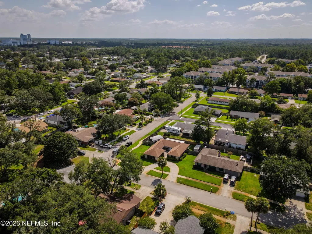 3866 Luth Drive E Jacksonville FL 32250