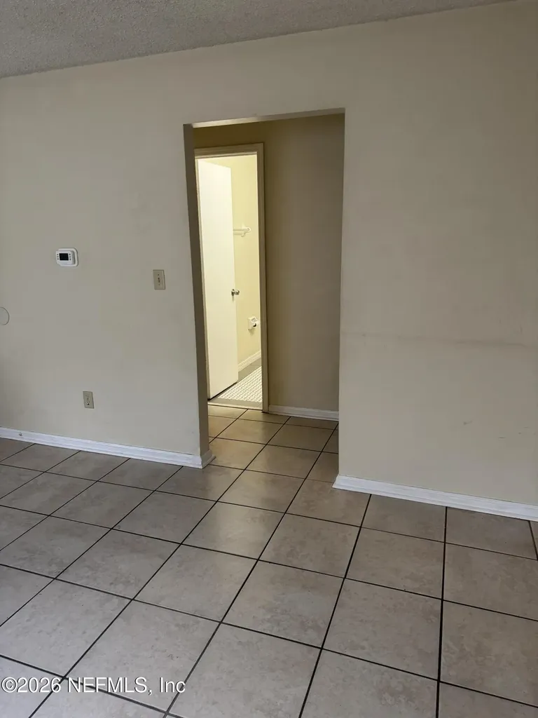 8632 Mc Glothlin Street Jacksonville FL 32210