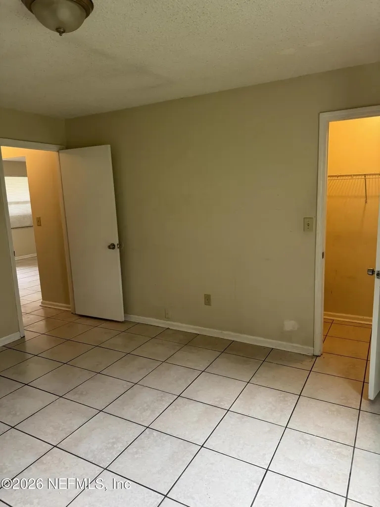 8632 Mc Glothlin Street Jacksonville FL 32210