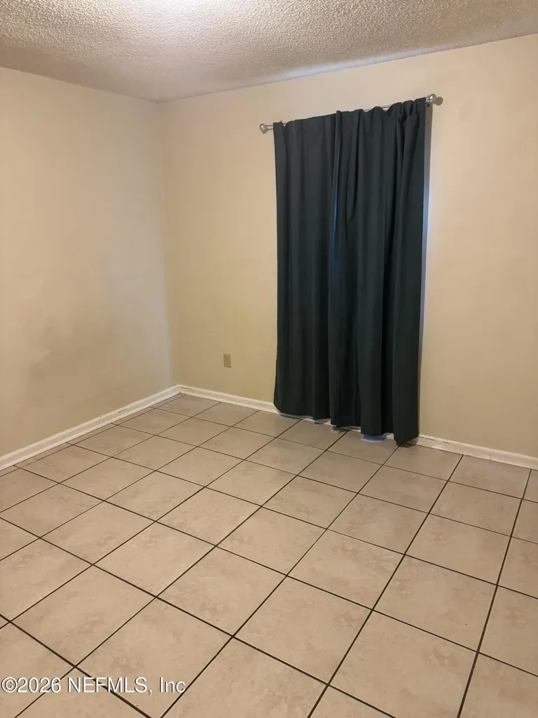 8632 Mc Glothlin Street Jacksonville FL 32210