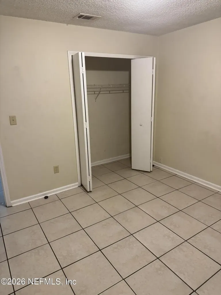 8632 Mc Glothlin Street Jacksonville FL 32210