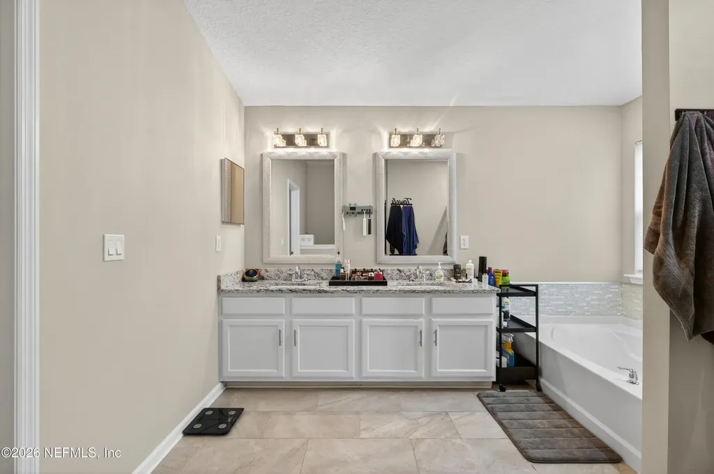 2038 Creekmont Drive Middleburg FL 32068