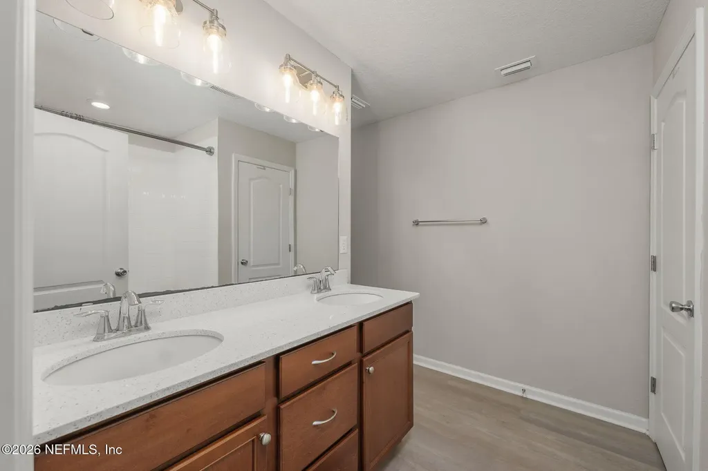 5132 Oak Bend Avenue Jacksonville FL 32257