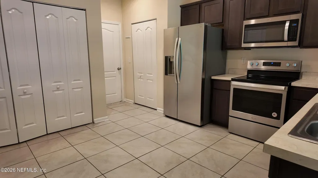 7755 Legacy Trail Jacksonville FL 32256
