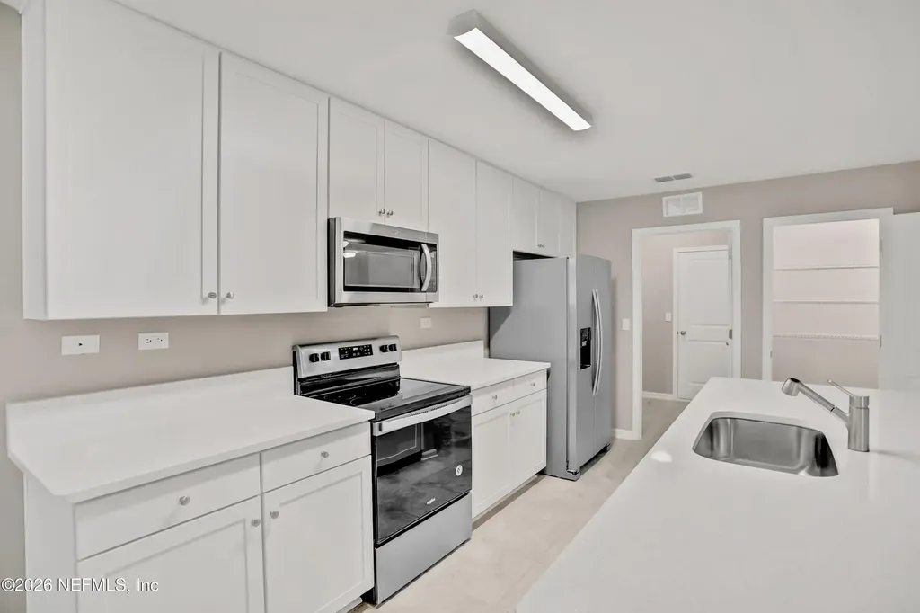 2760 Laurel Falls Drive Green Cove Springs FL 32043
