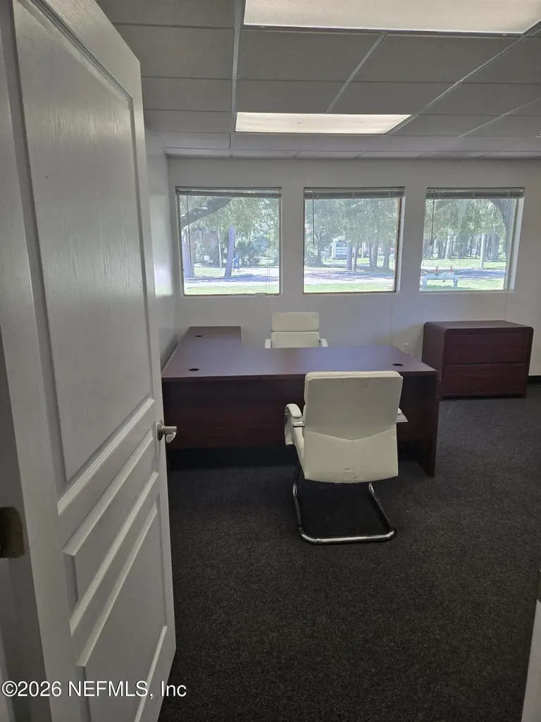4237 Salisbury Road Jacksonville FL 32216